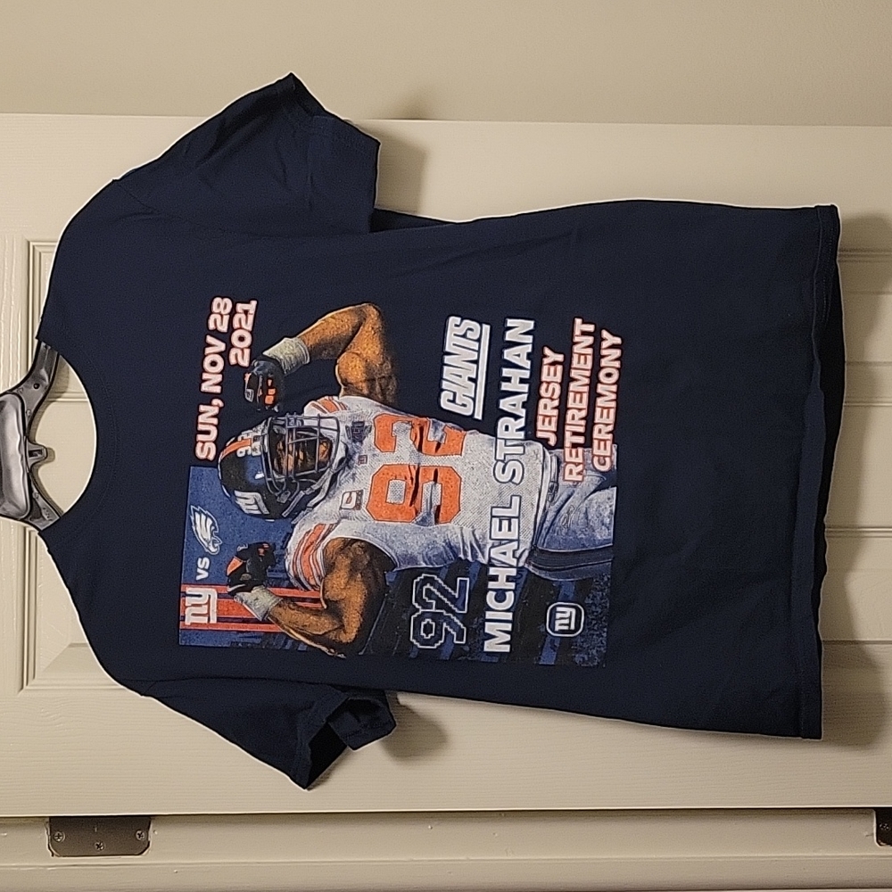 NY Giants Strahan shirt